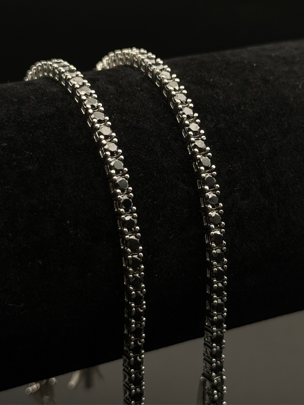 Brǎțarǎ tennis 2 mm neagrǎ