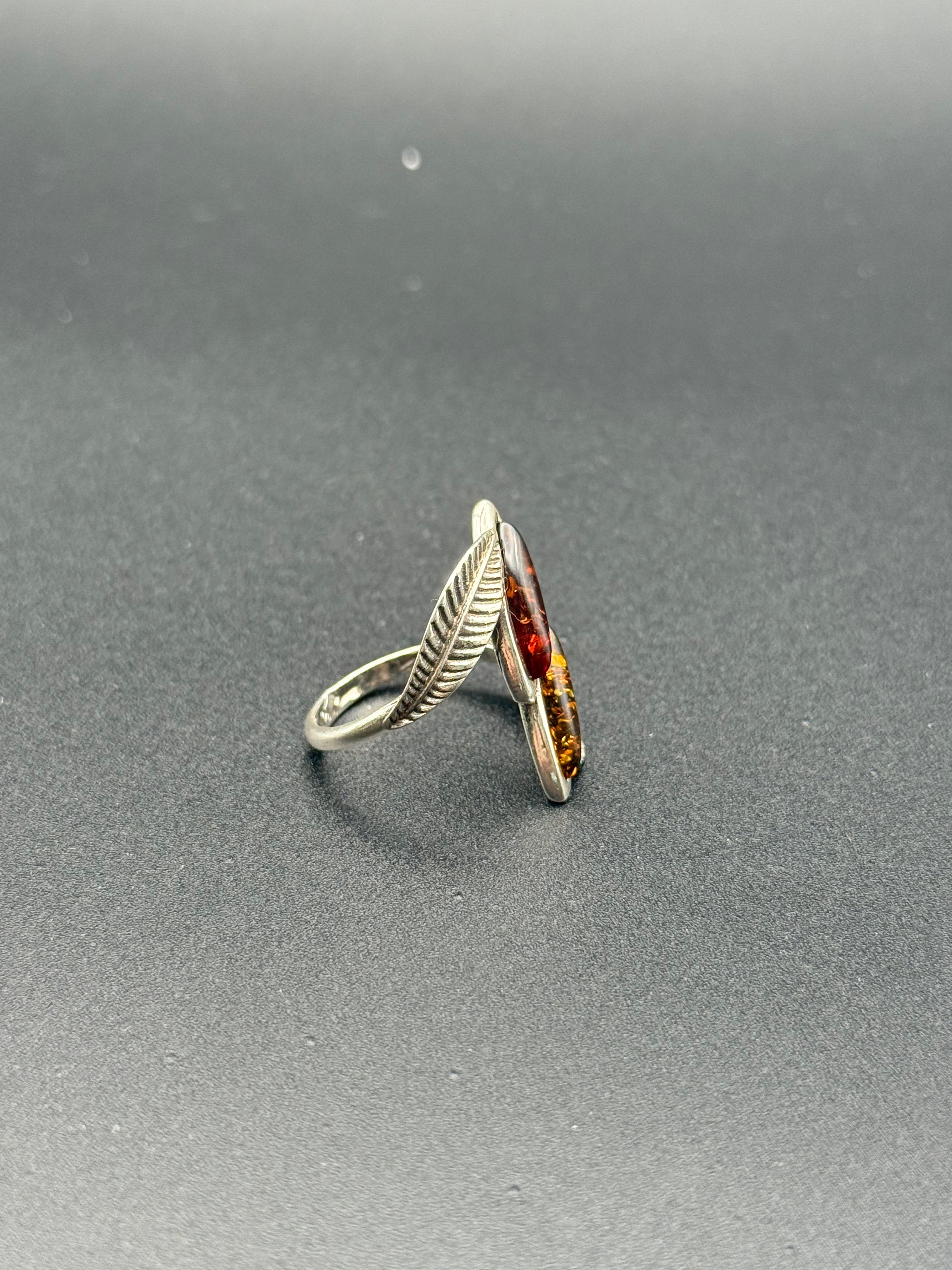 Inel Chihlimbar stralucitor Italia