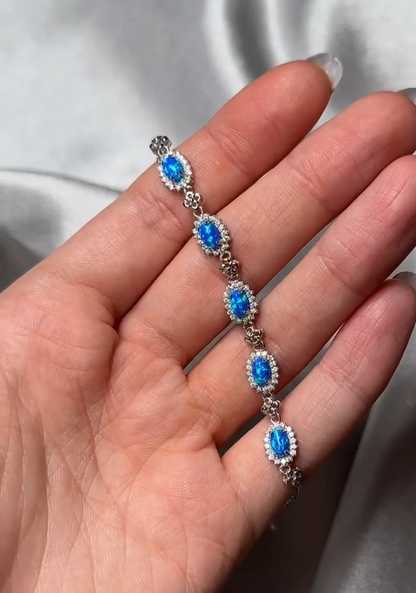 Brațara din argint coloratǎ